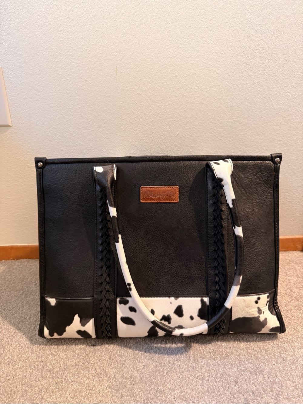 Women’s Wrangler Concealed Carry Tote with Cow print accents -